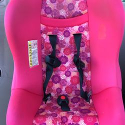 Car seat Expires 2025