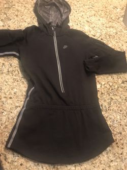 Women Size Small Nike Reflective Sweatshirt