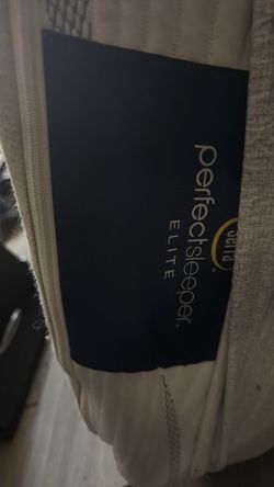 Cal king Serta matress