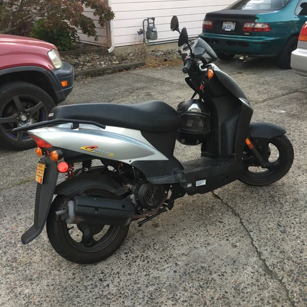 Kymco 150cc moped no issues great gas saver for Sale in Longview, WA ...