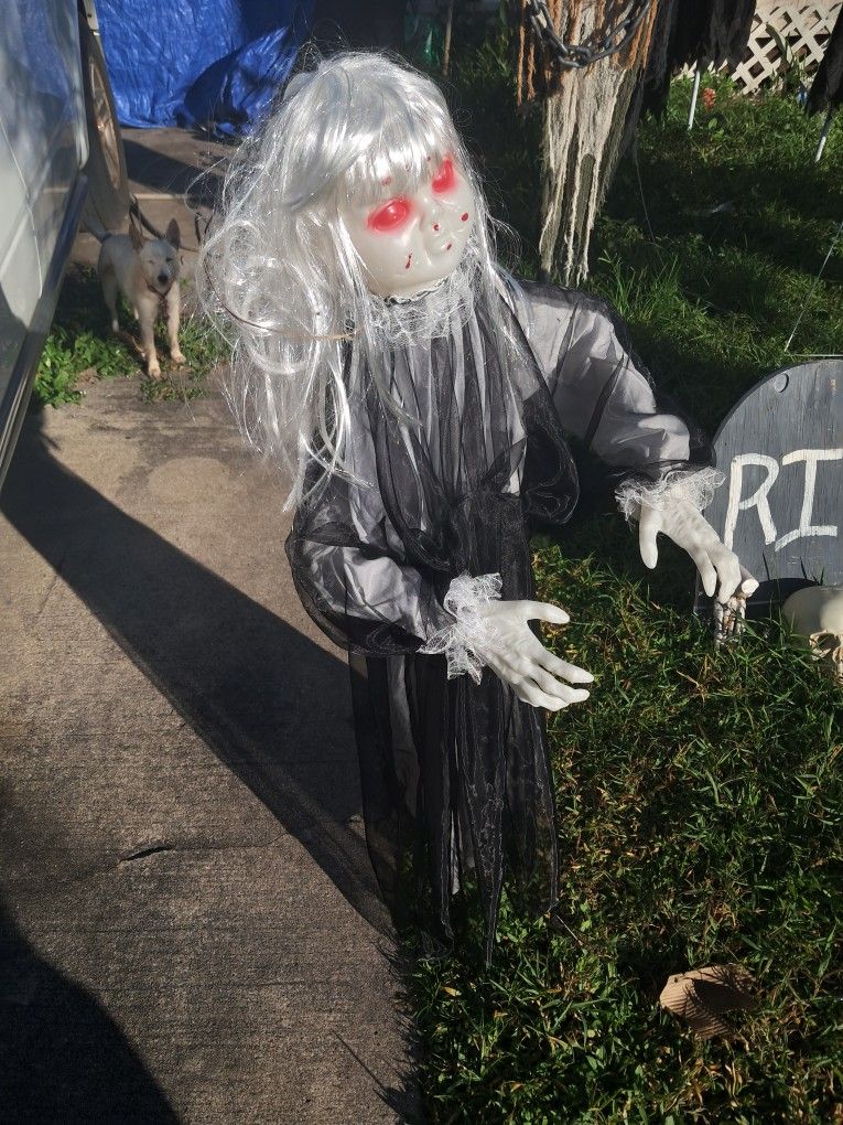 Haunted Scary Girl Doll
