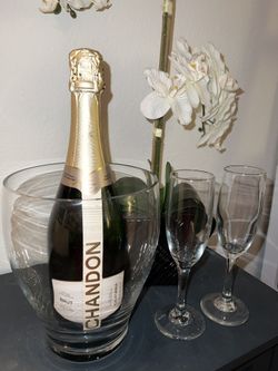 Beautiful Glass Champagne Bucket And Glasses