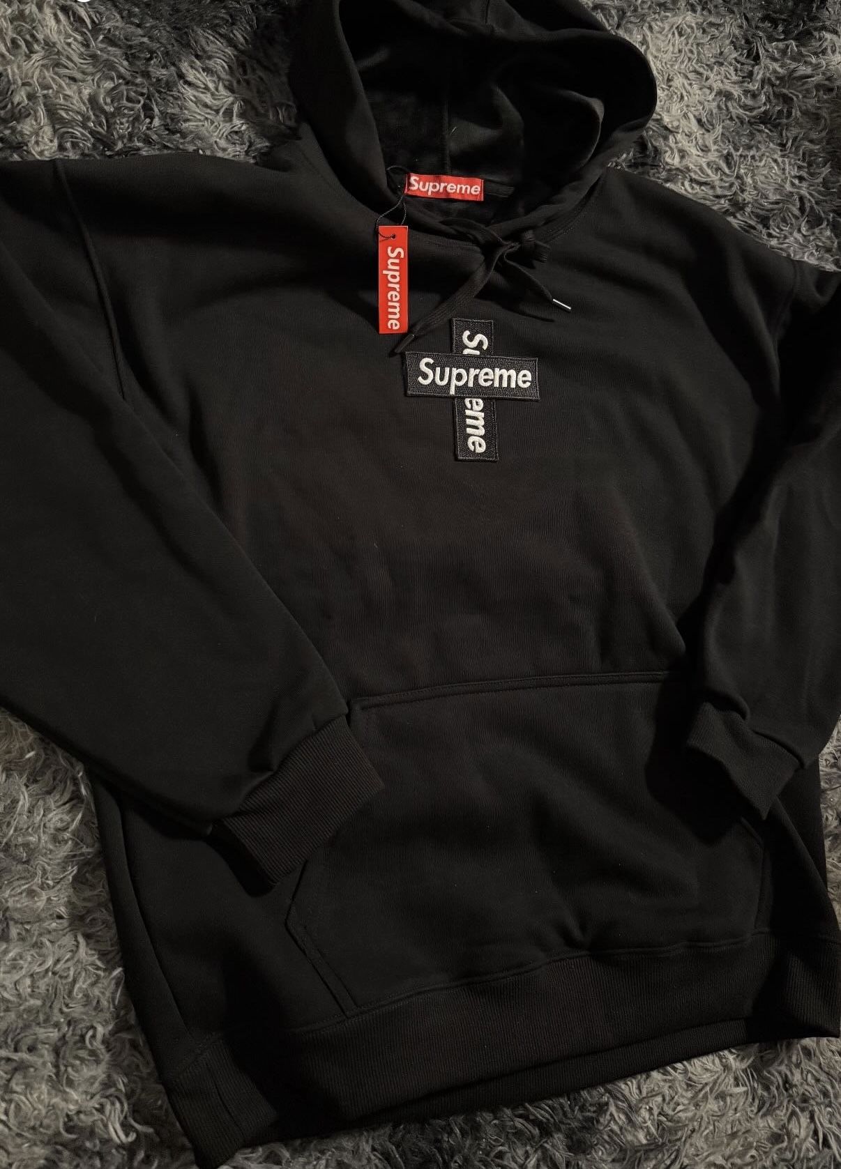 Supreme hoodie