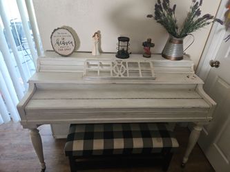 FREE!!!!!! Beautiful rustic piano