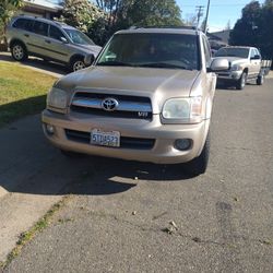 Toyota Sequoia 