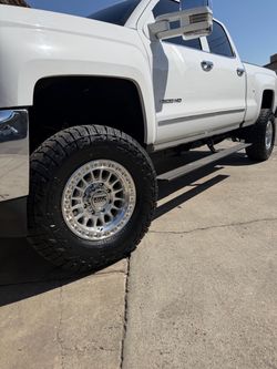 18” KMC WHEELS AND TIRES