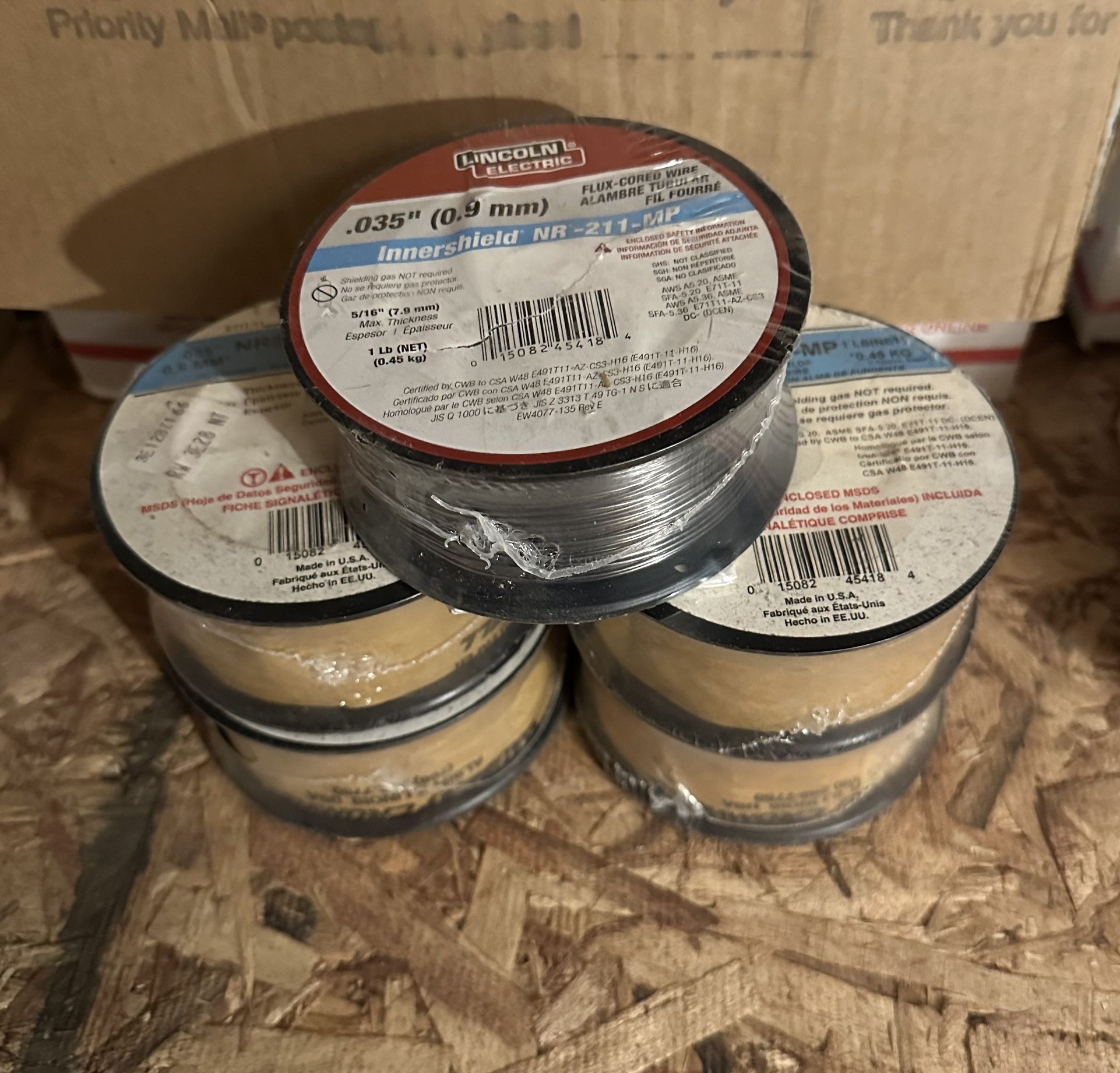 5 Rolls Of Lincoln Electric 1-lb 0.035-in All positions Flux wire