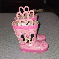 Kids Minnie Mouse Boots Size 8 