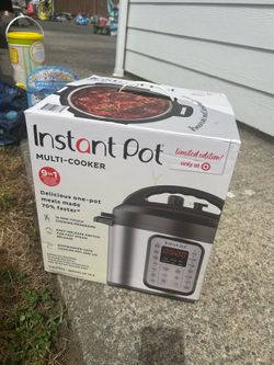 Instant Pot MULTI-COOKER