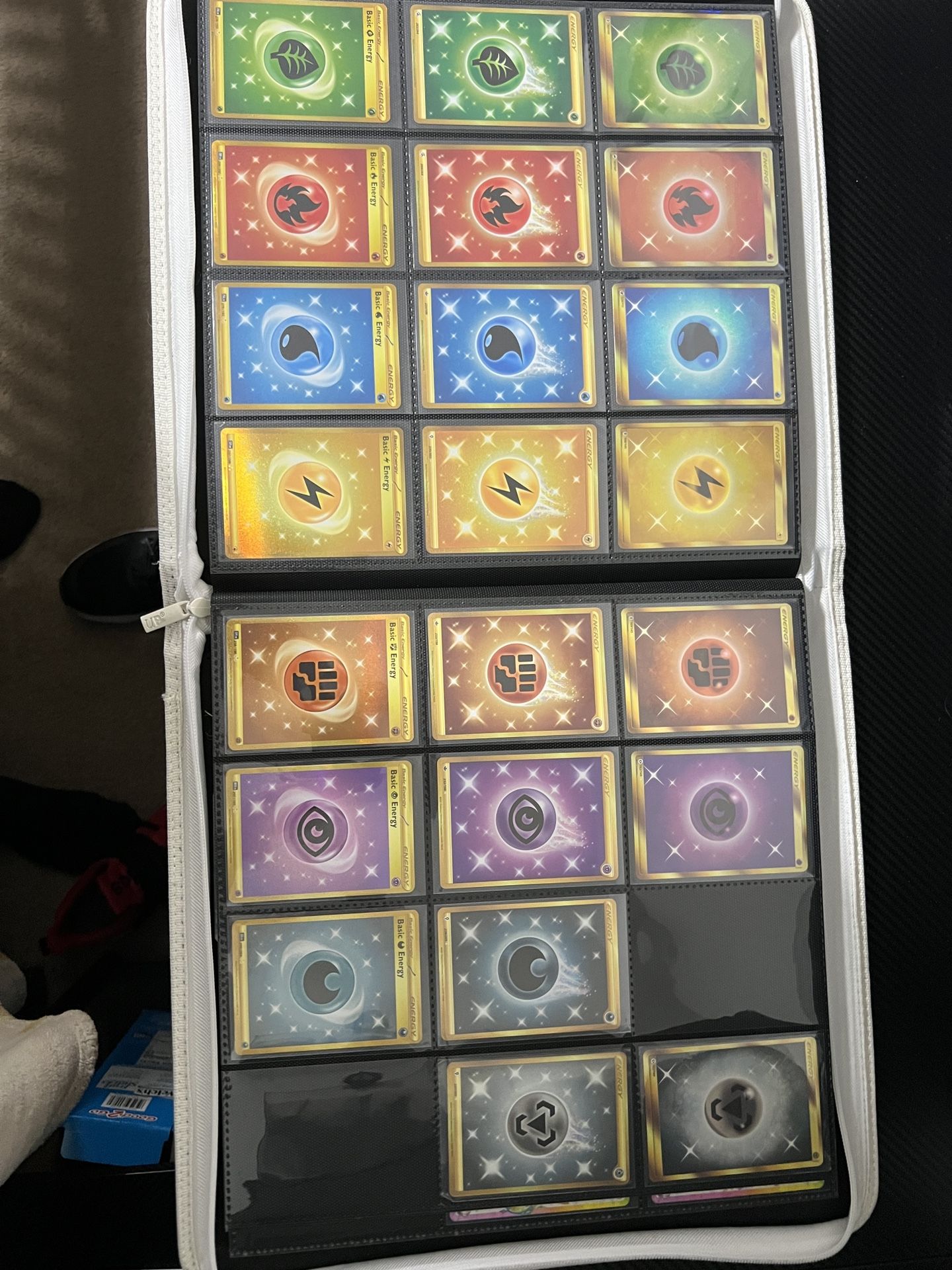 Pokemon Gold Energy Set