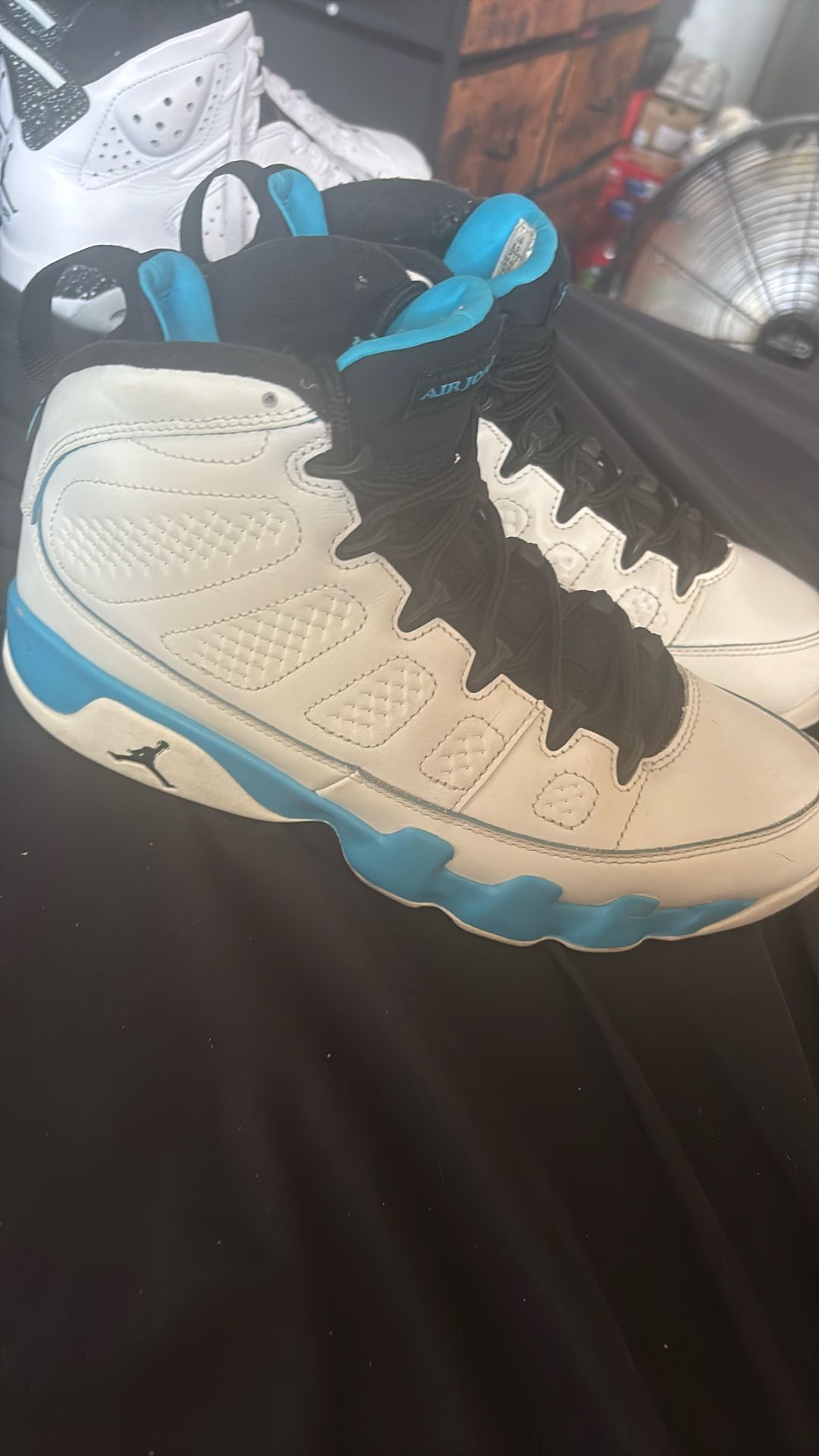 Used Jordan 9 Retro Powder Blue Size 8.5m