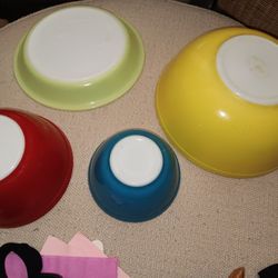 Pyrex 1960 Dish Wear 