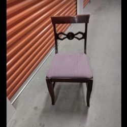 Mahogany chair
antique 
