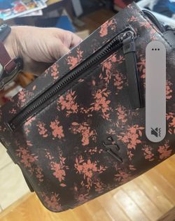 Vera Wang purse