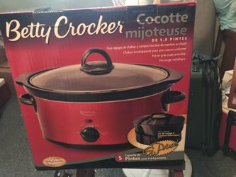 Betty Crocker slow cooker 5qt brand new!!