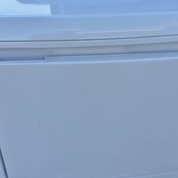 Hotpoint Electric Dryer 