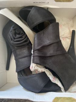 Women Shoes 