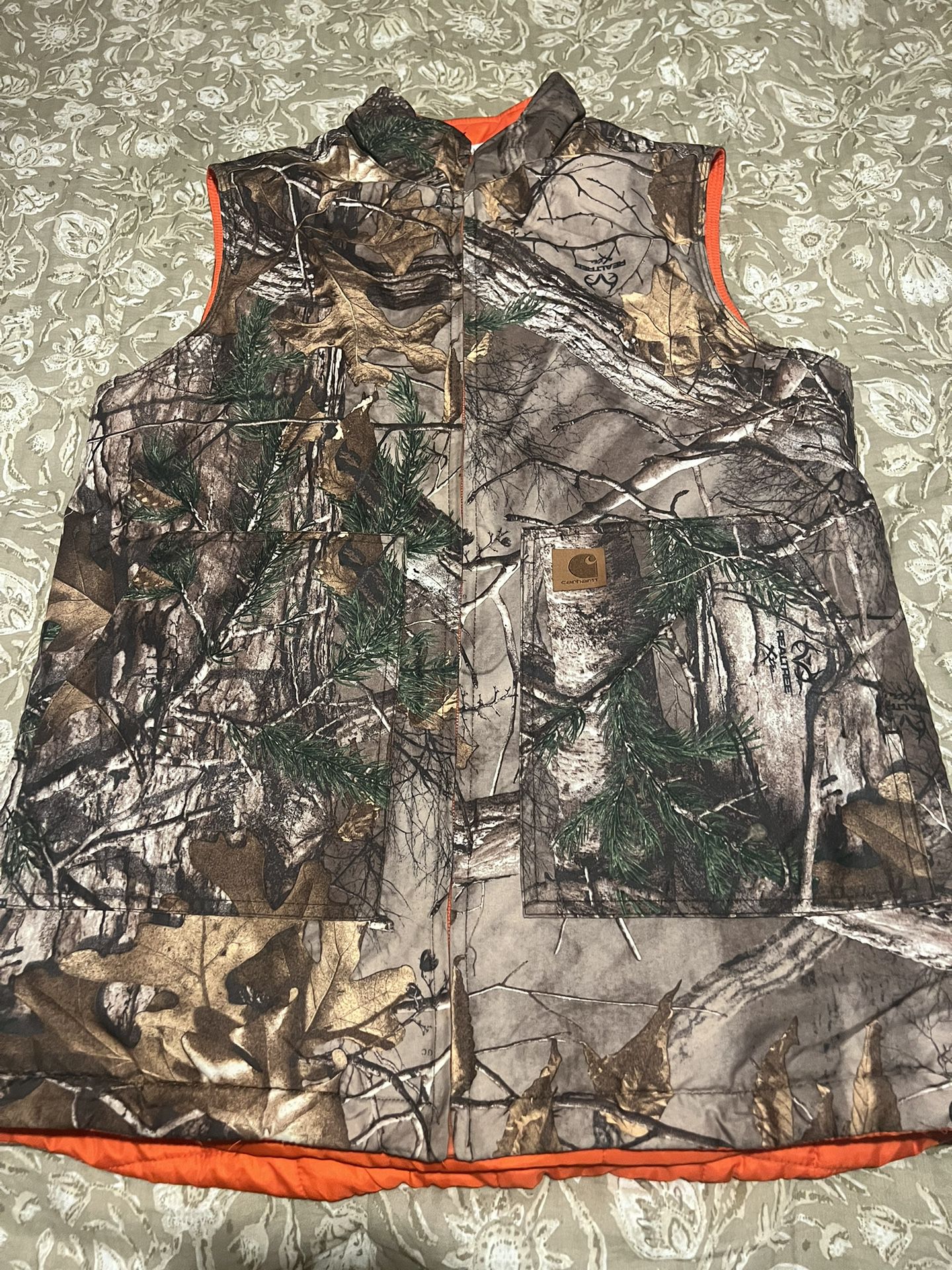 carhartt real tree vest 