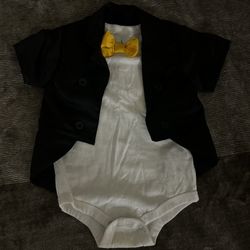 Disney Costume (24 months)