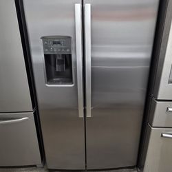 GE SIDE BY SIDE REFRIGERATOR 