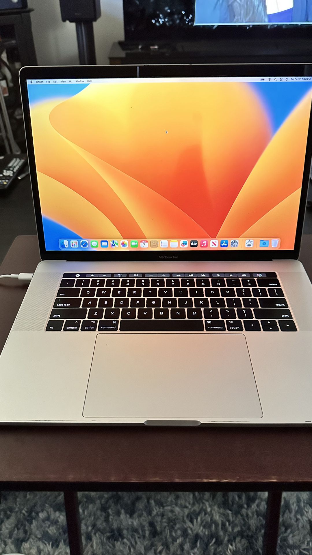 MacBook Pro 2017 15" 2.8GHz  256SSD 16GB