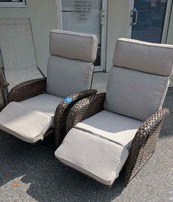 Set of 2 Outdoor Reclining Chairs