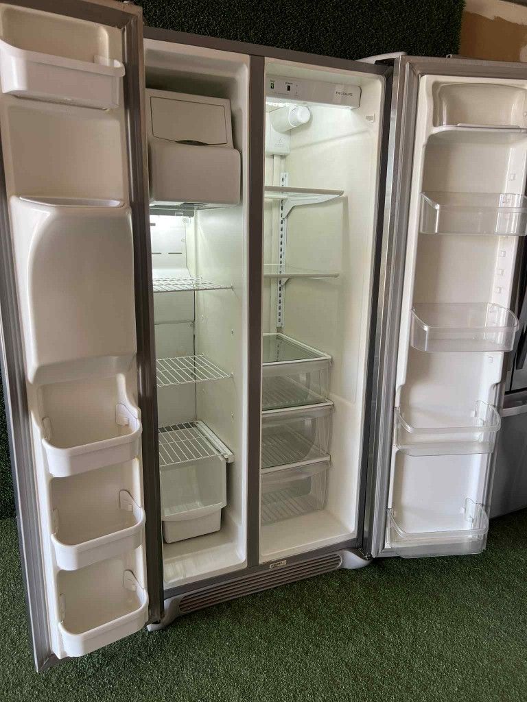 Frigidaire Refrigerator