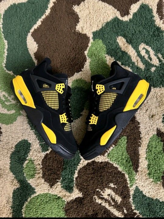 Jordan Black Thunder 4s Size 8.5 No Box