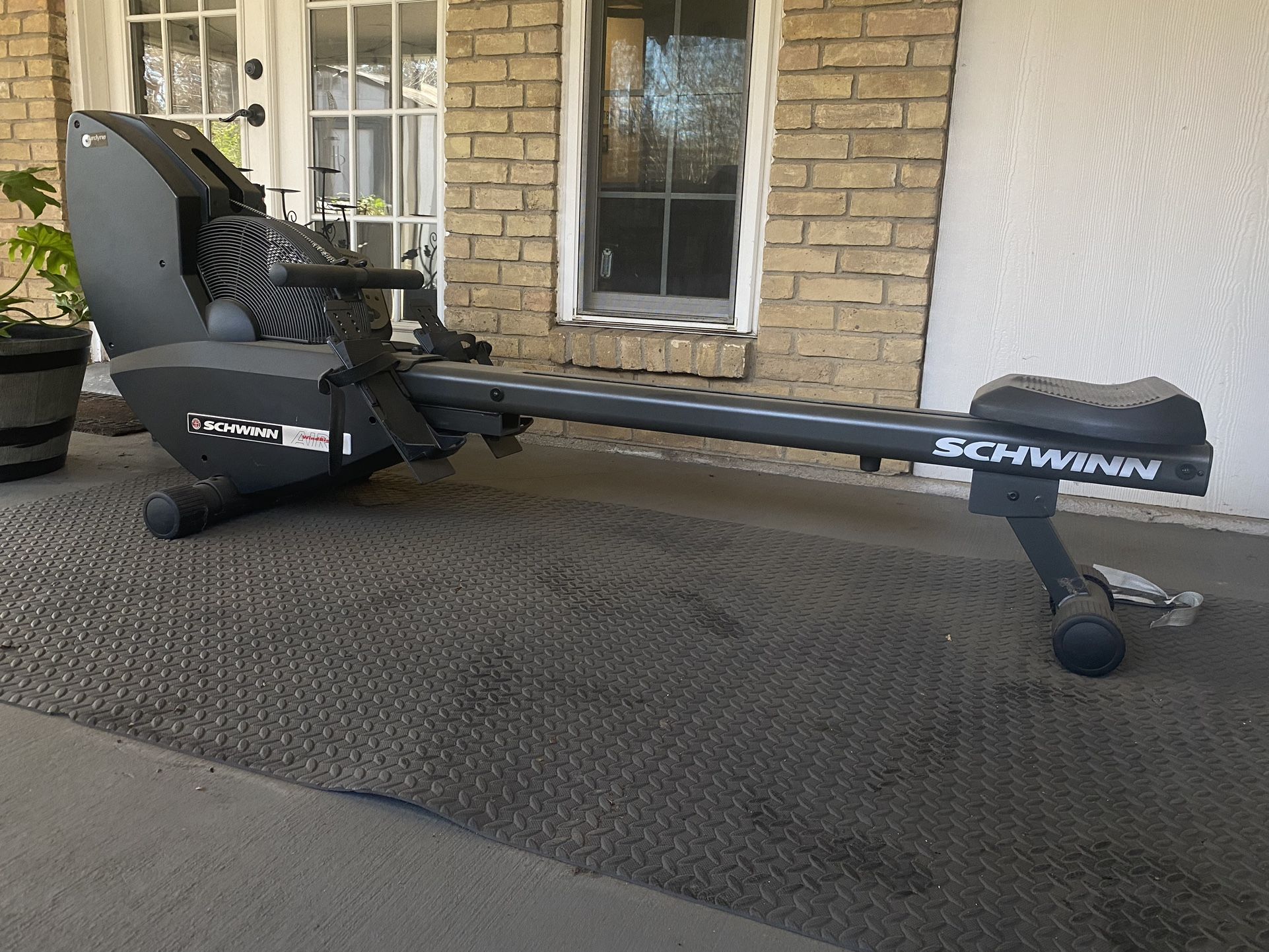 Schwinn Windrigger Rowing Machine (AirDyne Windrigger)