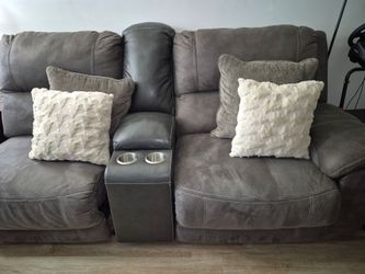 Ashley furniture, reclining sofa set of 3.