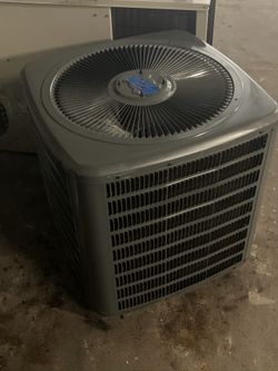 Brand New & Like New A/C Units at Wholesale Prices