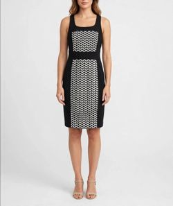 Elegant laundry by shelli segal dress.
condition: new
make / manufacturer: laundry by sheli segal
size :4