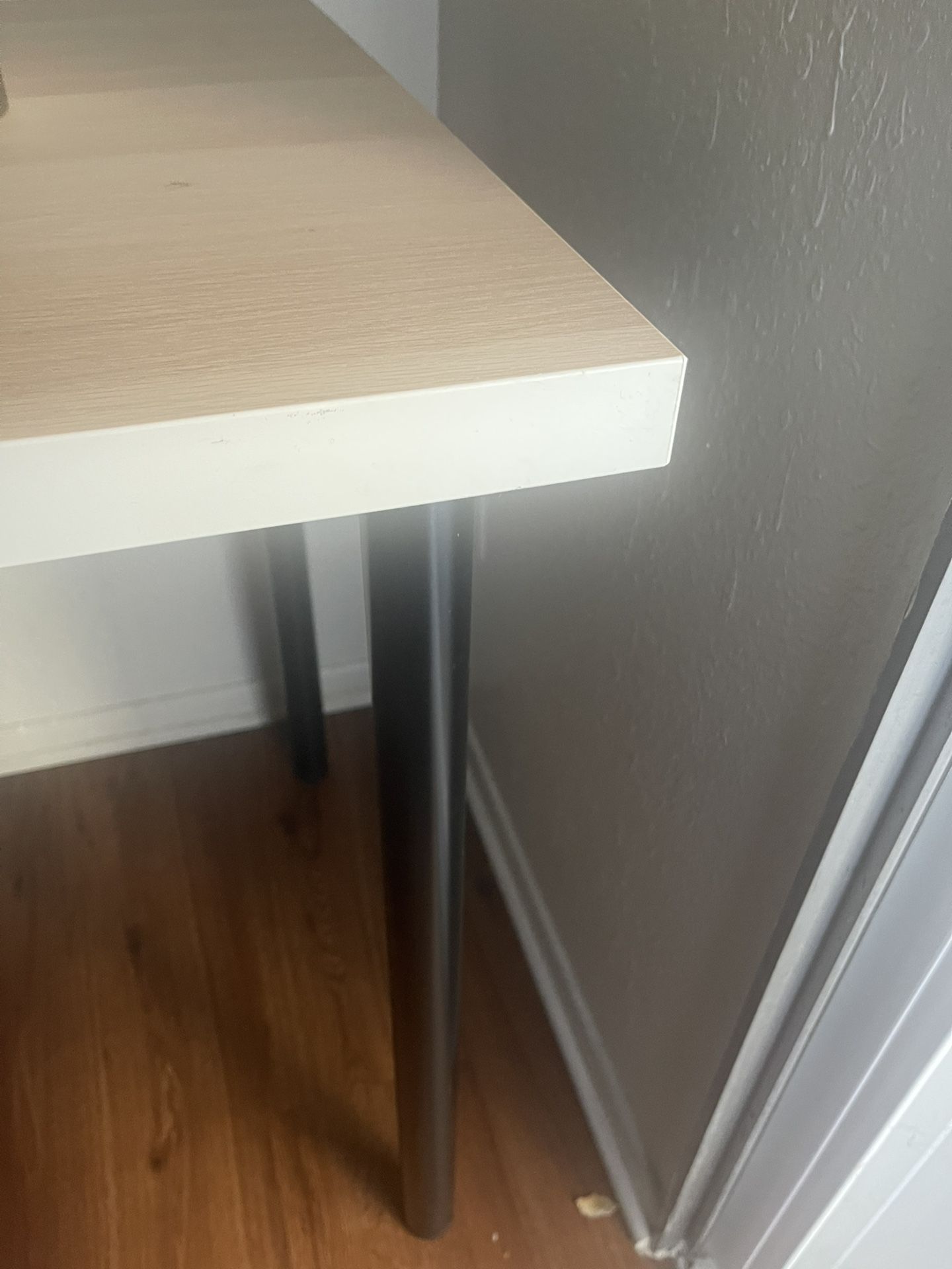 IKEA Desk Linnmon Tabletop with Adils Legs for Sale in Irwindale, CA