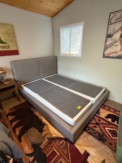 Living spaces queen bed 75 OBO