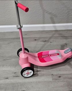 Radio Flyer  Scooter