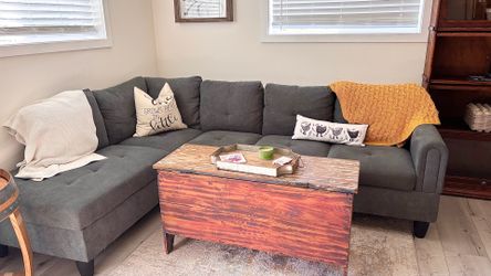 Sectional sofa. Like New