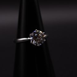 2ct Moissanite engagement ring in D color 925 silver setting in size 7