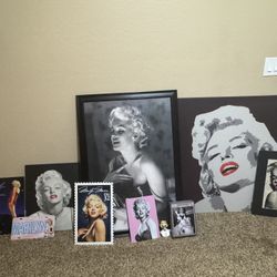 Marilyn Monroe Frames, Played, Decor Lot
