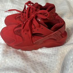 Nike air huaraches Size 5