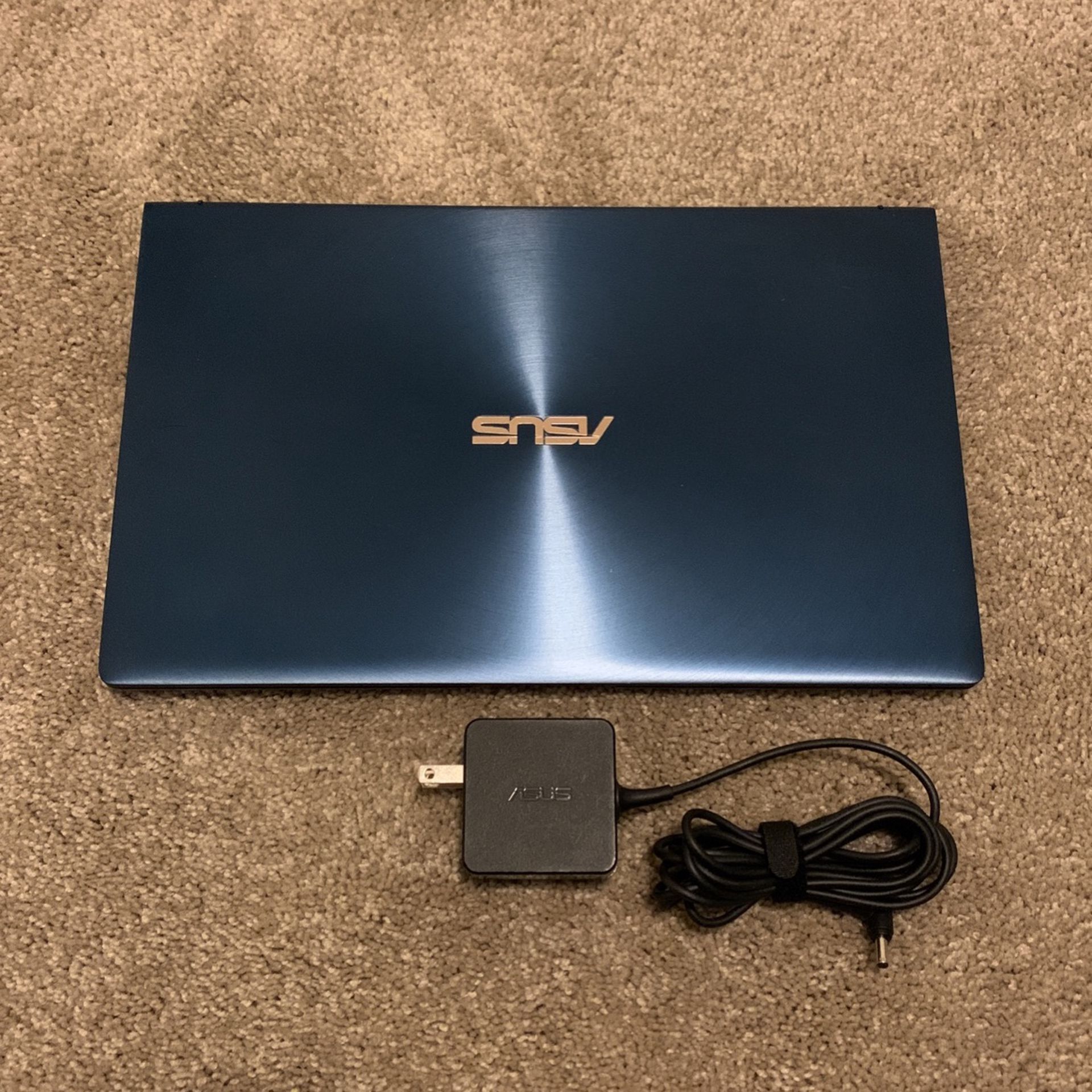 Asus ZenBook Notebook