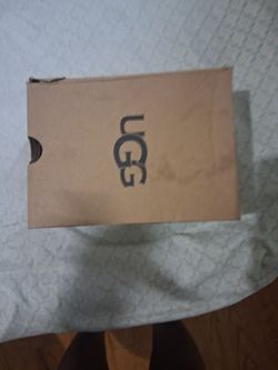 Ugg slippers Toddler size 7