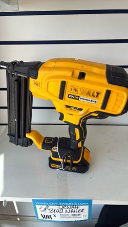 DEWALY BRAD NAILER