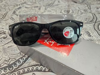 New Ray-Ban RB2132 New Wayfarer Polarized Sunglasses Black – New