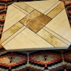 Italian marble.
Coffee Table