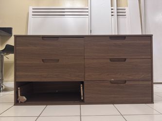 Oakwood Dresser for Refurbish