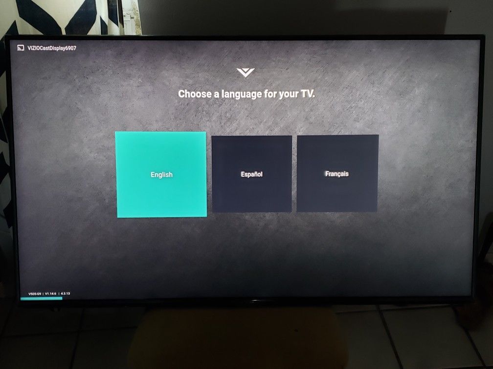 Vizio 50 inch 4k smart TV. Model v505-g9. It doesn't have stands. Local delivery available. Located in Deltona.