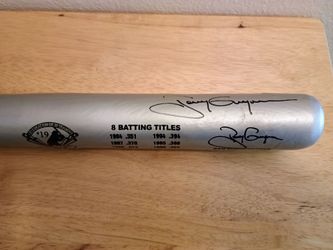 Tony Gwynn signed bat