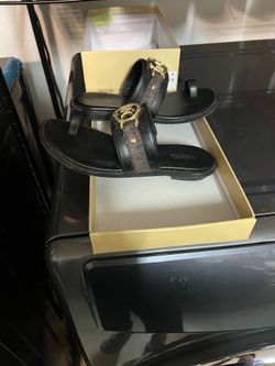 Flat thong faux leather Size 7