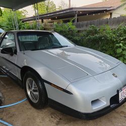 1986 Pontiac Fiero