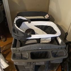 Pamobabe Pack N Play/Changer/Sleeper